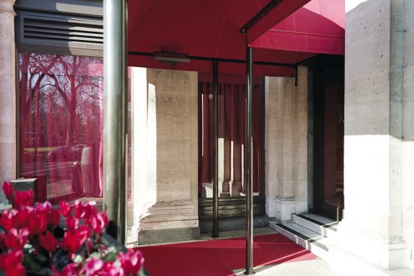 Facade, Robert McCormack